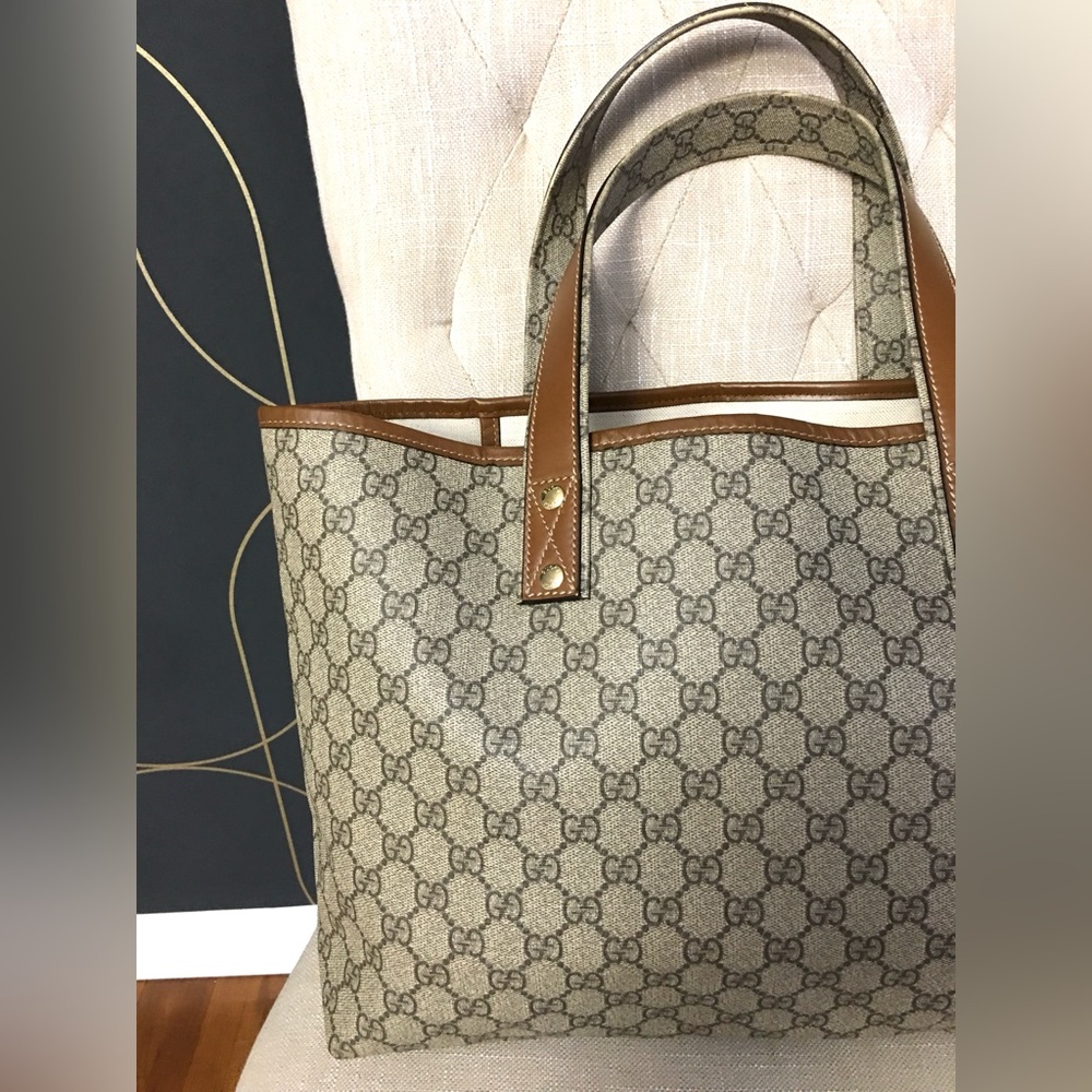Gucci authentic brown monogram coated canvas tote bag - Picture 6 of 16